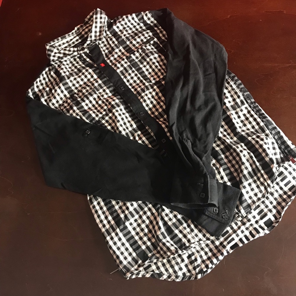 Boys size XL Sean John roll up shirt